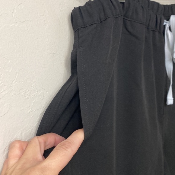 Figs technical collection PISCO basic pant black size XL. NWT. - Picture 5 of 11